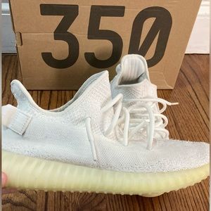 Yeezy Boost 350 - Size 9